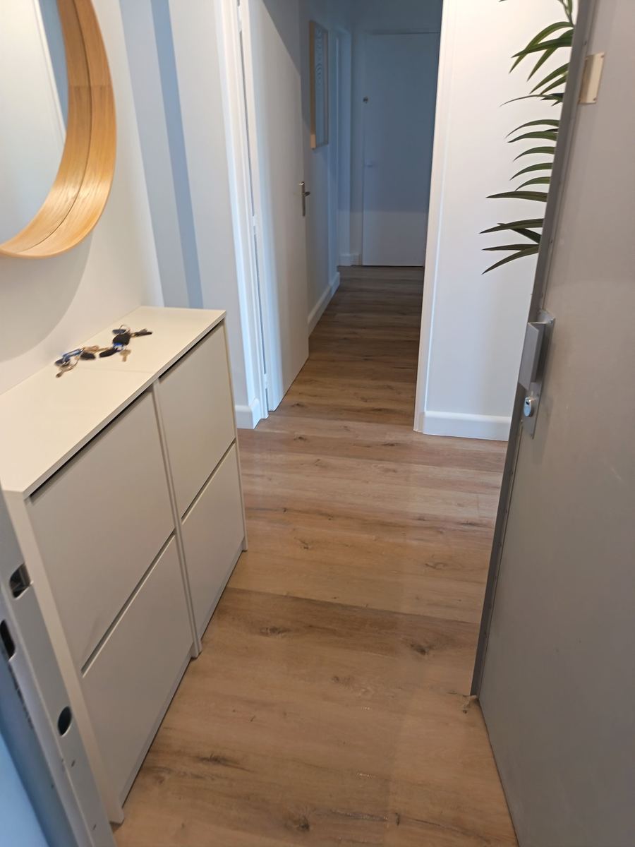 Entrée et couloir propres après travaux